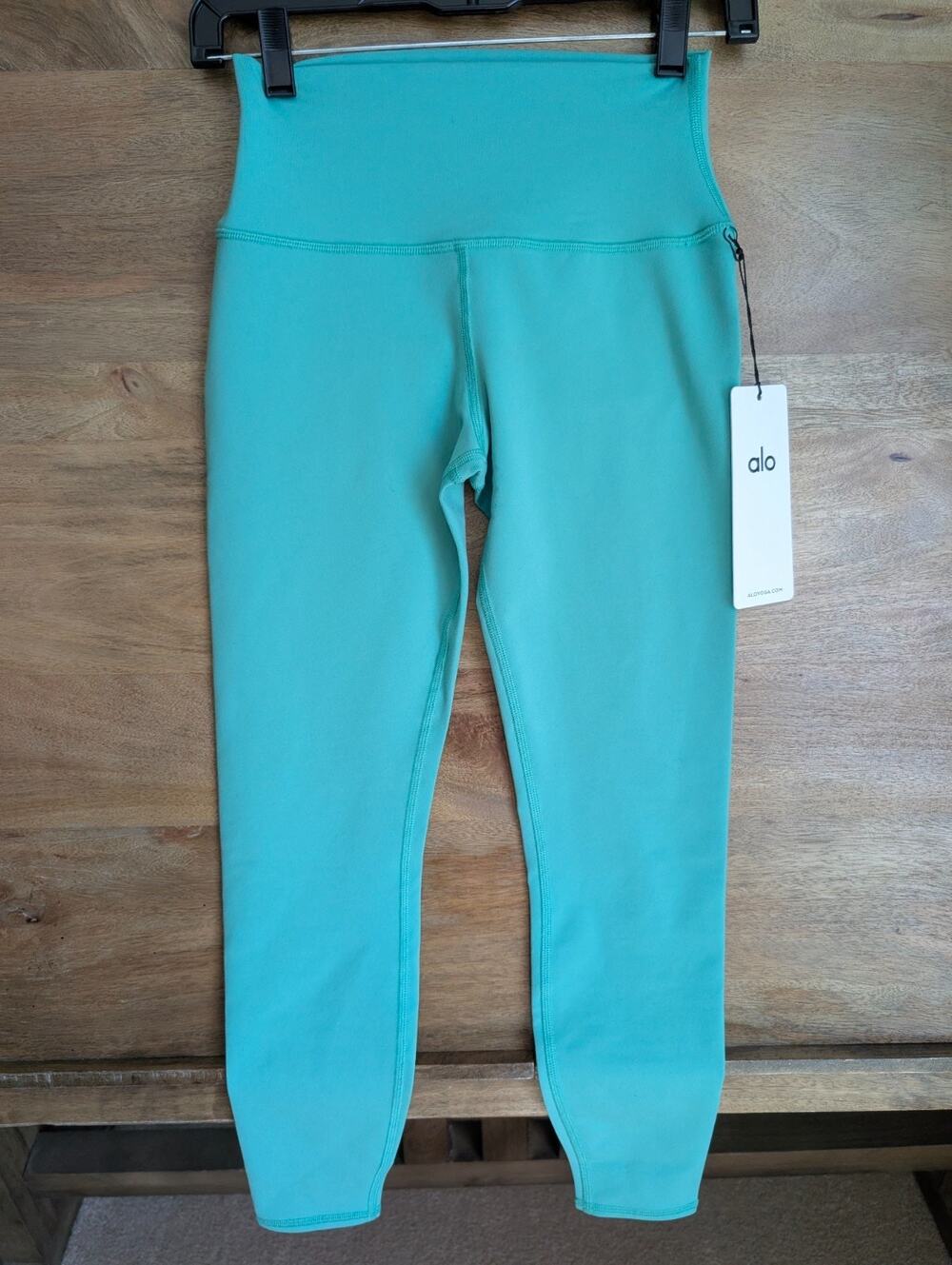 NWT Alo Yoga 7/8 Airbrush Leggings Women XS Green Glow High-Waist Pull On W5604R